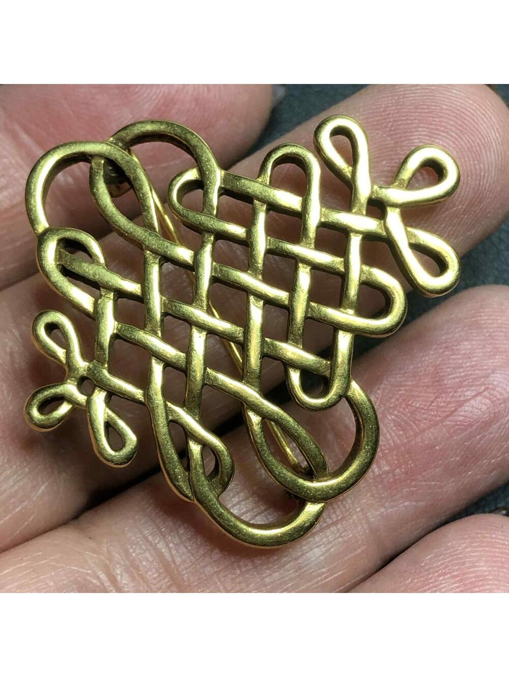 6982 Vintage MFA signed Celtic Knot Albrecht Durer Goldtone pin brooch